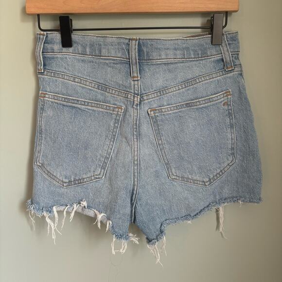 Madewell The Perfect Jean Short Light Wash Destroyed Stretch Size 25 - Picture 2 of 3